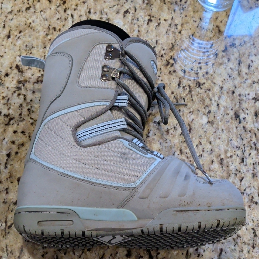Vans World Traveler Millennium Snowboard Boots - W8 - Picture 6 of 9